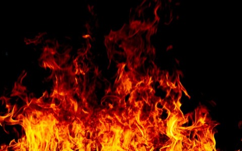 Sottomarina, denunciato un 80enne per combustione di rifiuti