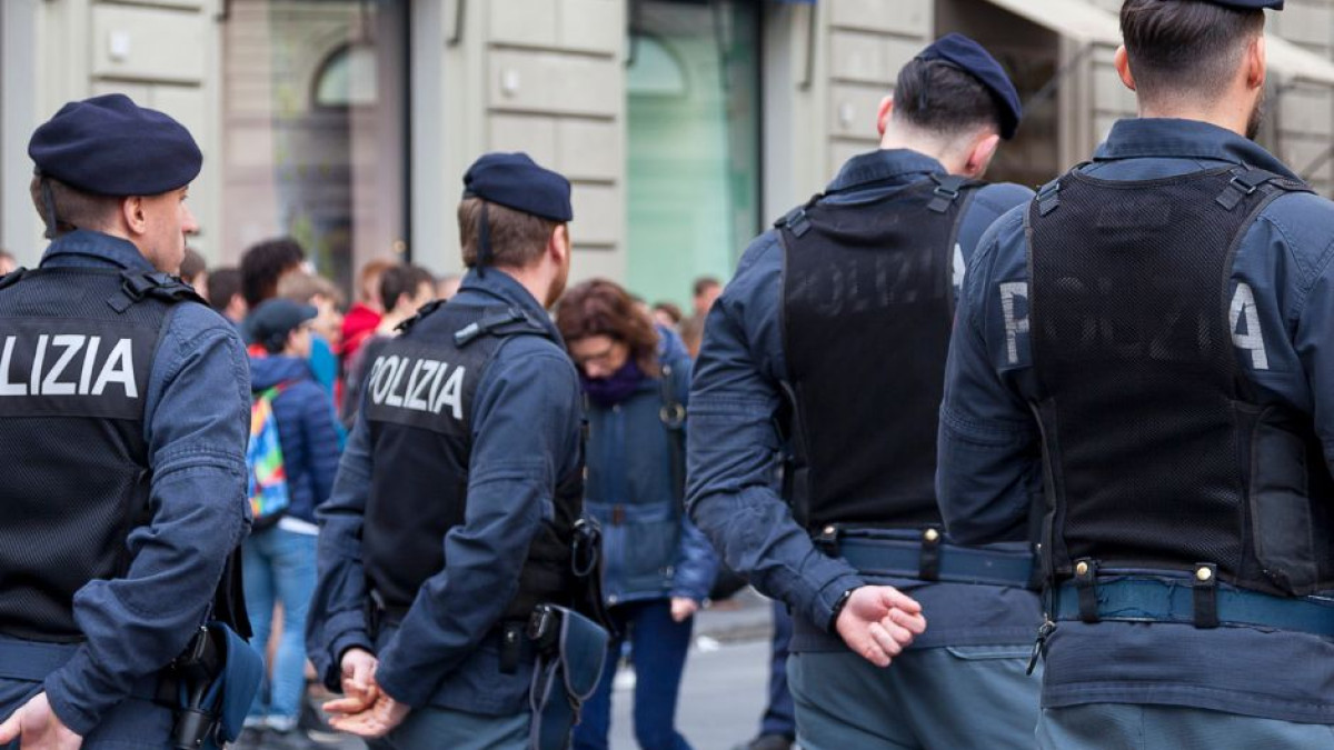 Agenti della Polizia, fotografia generica di repertorio pubblicata da Venezia Netweek